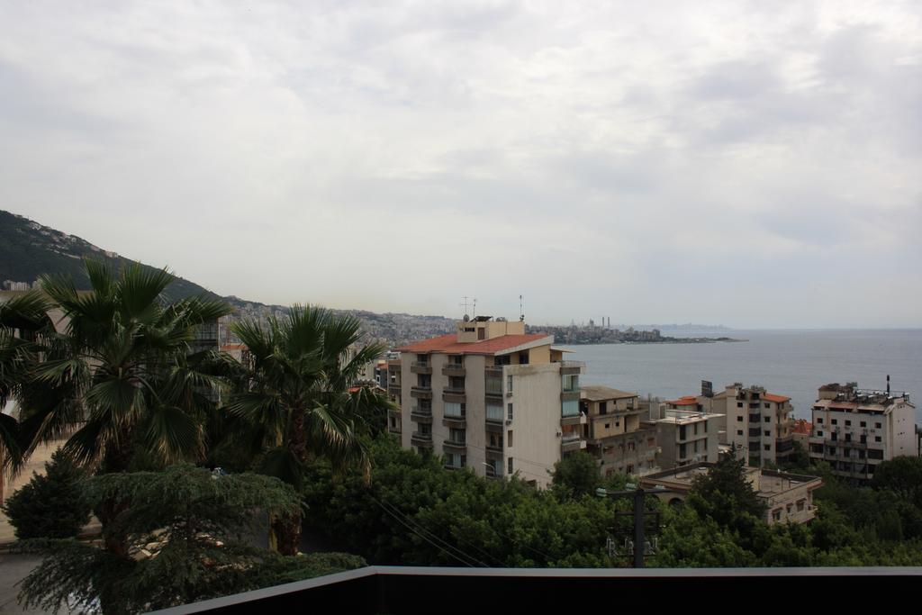 Camelot Hotel Jounieh Εξωτερικό φωτογραφία