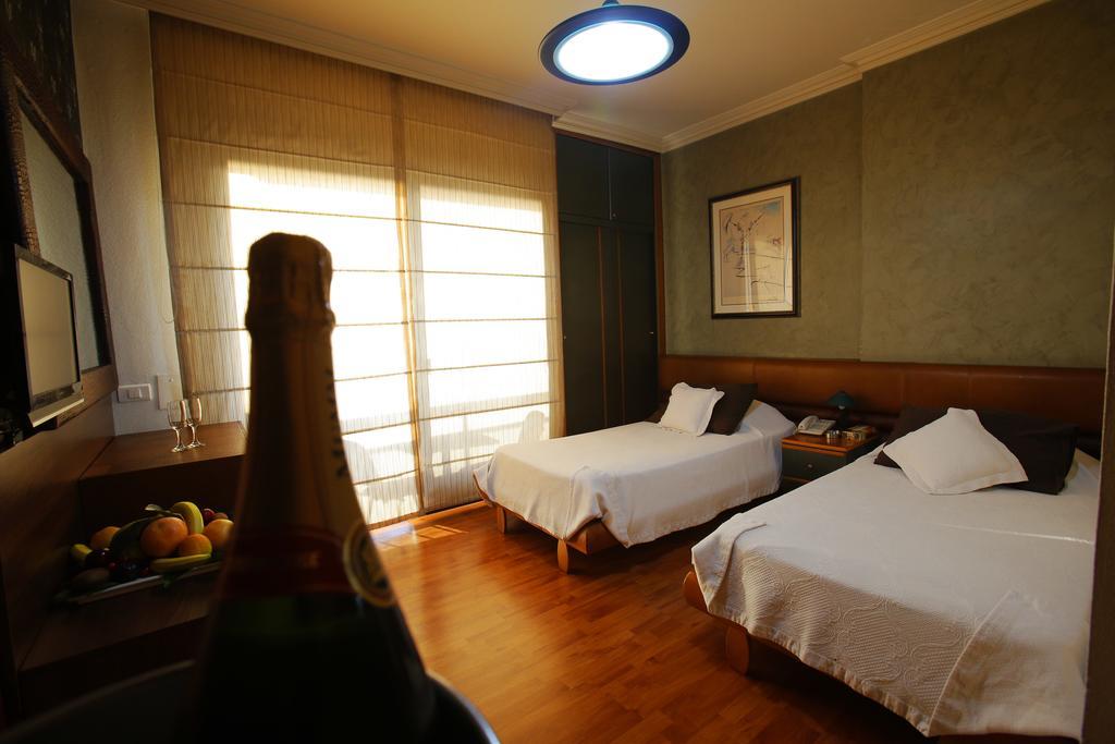 Camelot Hotel Jounieh Εξωτερικό φωτογραφία